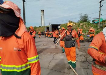 Prefeitura de Manaus realiza força-tarefa contra lixeiras irregulares em Manaus